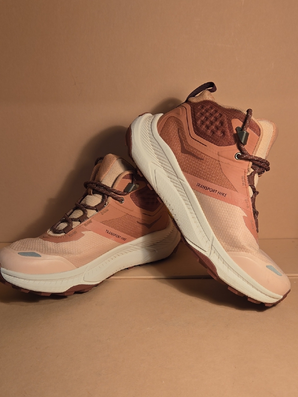 HOKA WOMEN'S TRANSPORT HIKE GORE-TEX ROSE LATTE/BLUSH - Picture 1 of 15